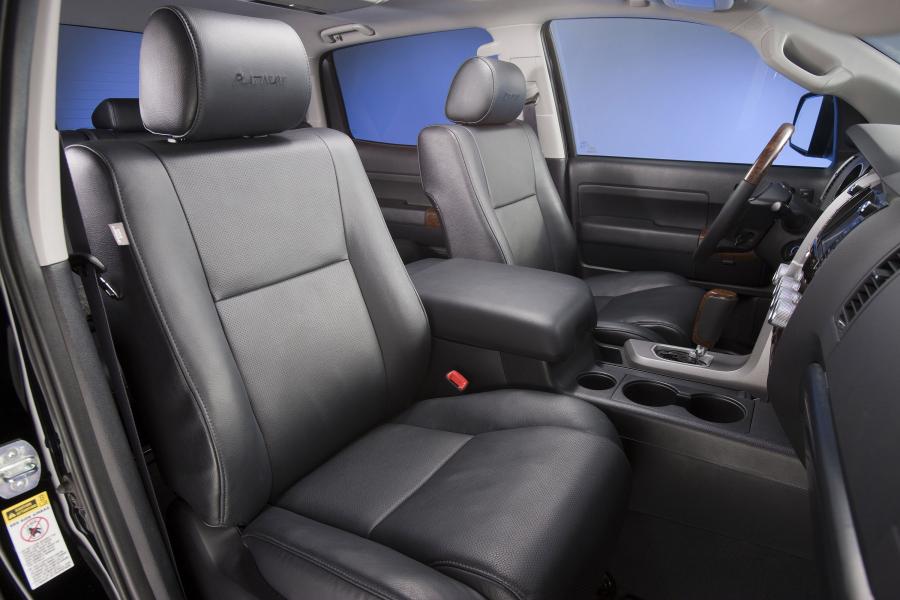  Toyota Tundra CrewMax Platinum Package 2010 года  (фото 13 из 32)